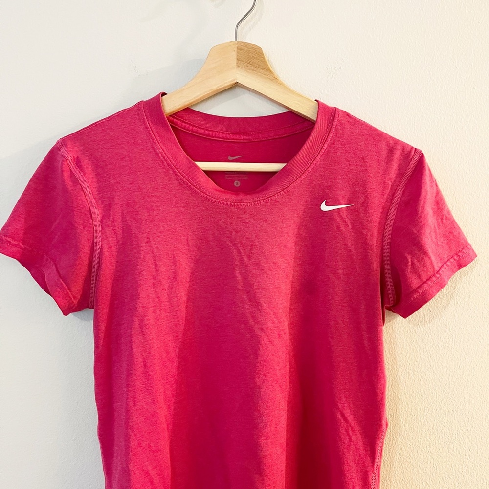 Nike Dri-Fit Running Top in Pink - Picture 3 of 6